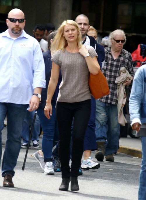 Claire Danes on the Set of 