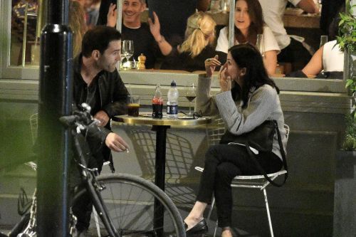 Courteney Cox at a Restaurant in Notting Hill - 14/09/2016 7