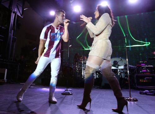 Demi Lovato Performs at a Concert for Marriott Rewards Members 6