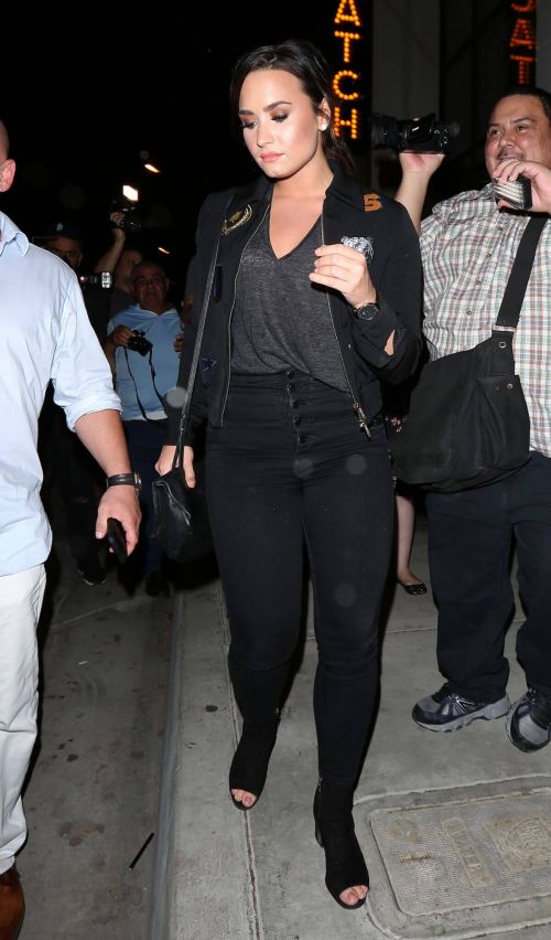 Demi Lovato Stills Arrives at Catch Restaurant in West Hollywood 2