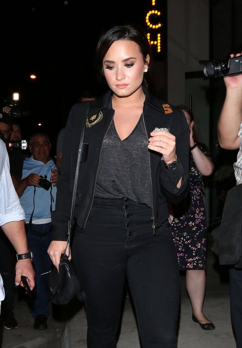 Demi Lovato Stills Arrives at Catch Restaurant in West Hollywood 10