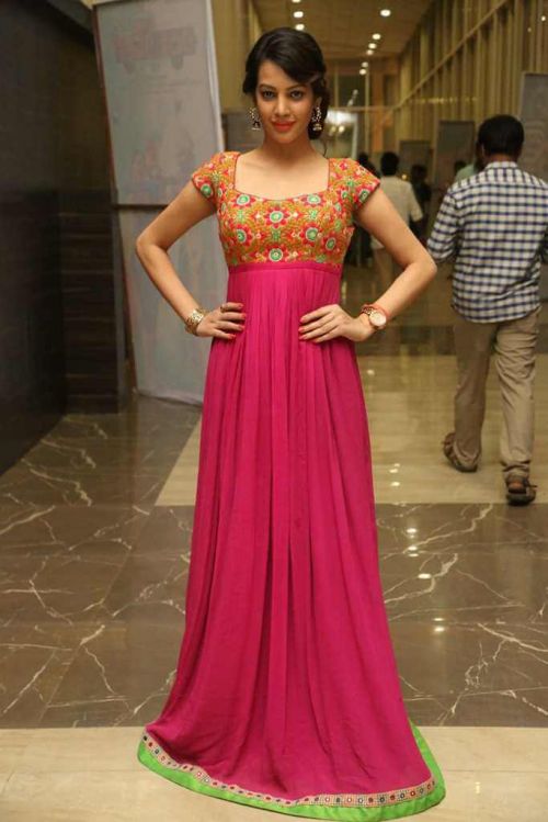 Diksha Panth at Araku Road Lo Audio Launch 1