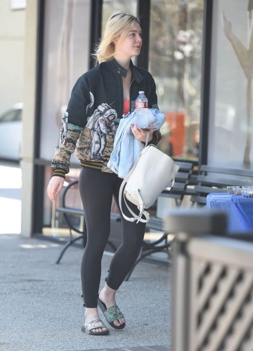 Elle Fanning Stills Arriving for Workout in Los Angeles 9