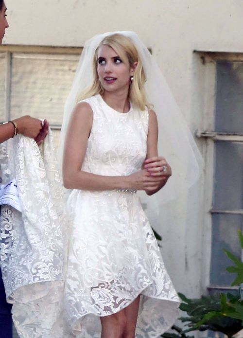Emma Roberts on the Set of Scream Queens in Los Angeles - 15/09/2016 1