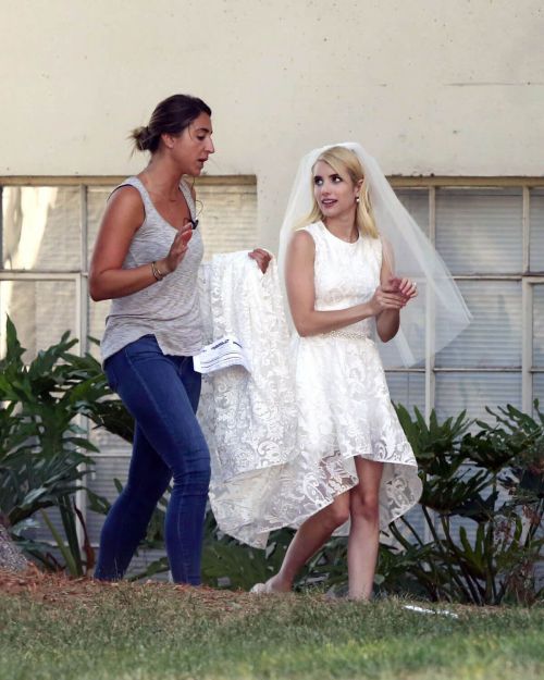 Emma Roberts on the Set of Scream Queens in Los Angeles - 15/09/2016 8