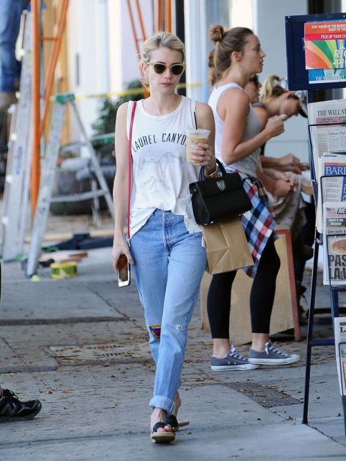 Emma Roberts Stills Out and About in Los Angeles 5