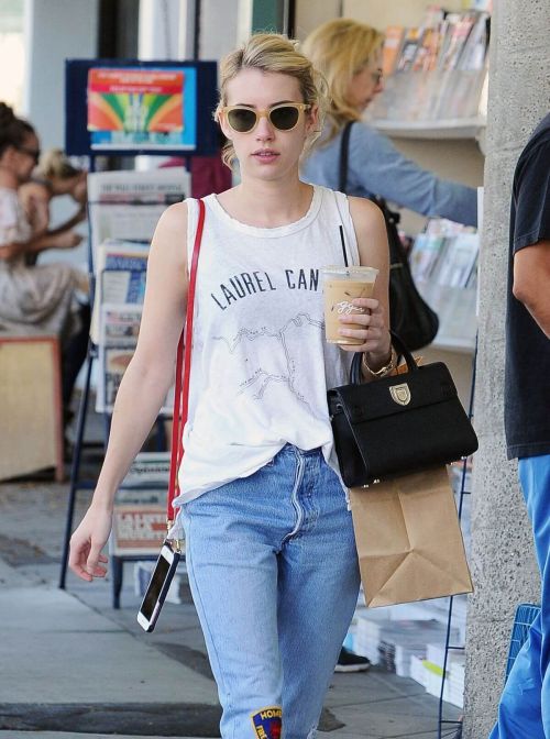 Emma Roberts Stills Out and About in Los Angeles 9