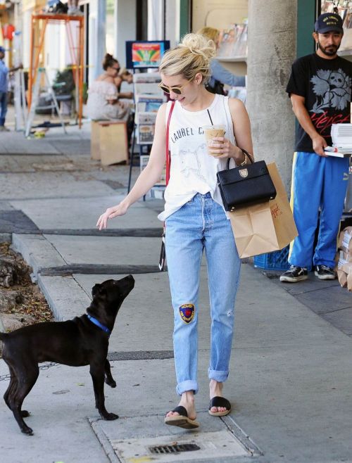 Emma Roberts Stills Out and About in Los Angeles 13