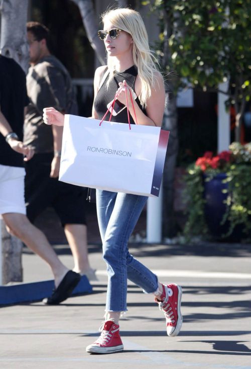 Emma Roberts Out and About in West Hollywood - 15/09/2016 14