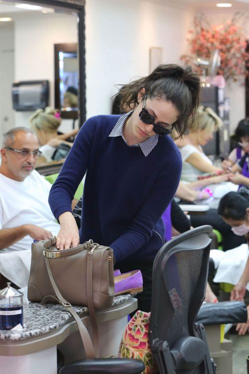Emmy Rossum at a Nail Salon in Beverly Hills 24