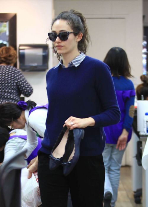 Emmy Rossum at a Nail Salon in Beverly Hills 8