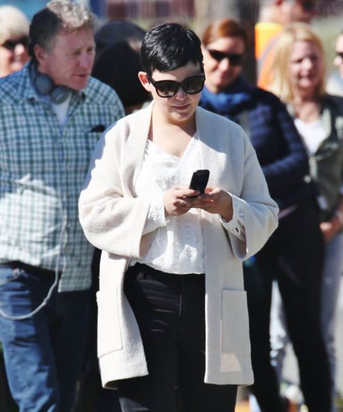 Ginnifer Goodwin Stills on the Set of Once Upon a Time in Vancouver 2
