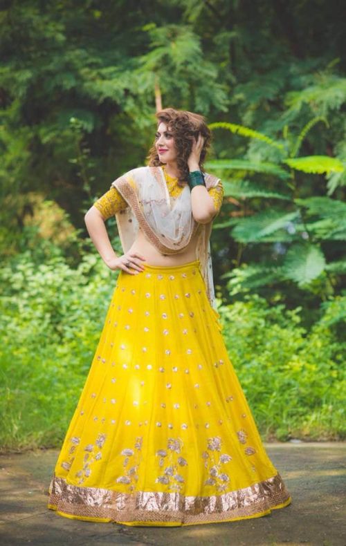 Hansika Motwani Hot Photoshoot in Yellow Lehenga Photos 2