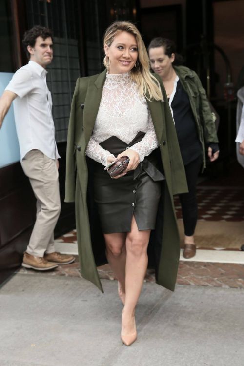 Hilary Duff Stills Leaves Tribeca Hotel in New York 8