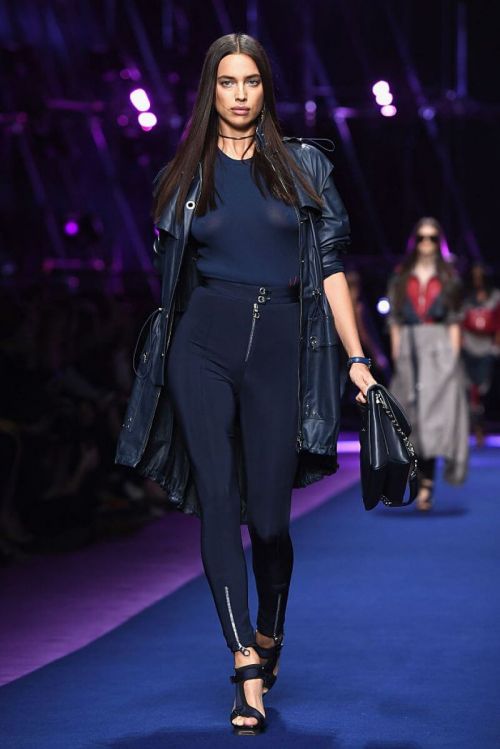 Irina Shayk Stills at Versace Fashion Show at Milan Fashion Week 7
