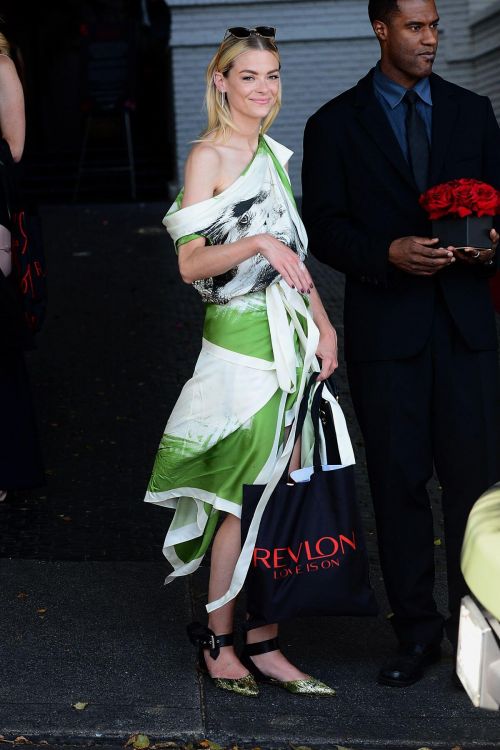 Jaime King Stills Leaves a RevlonEvent at Chateau Marmont in West Hollywood 16