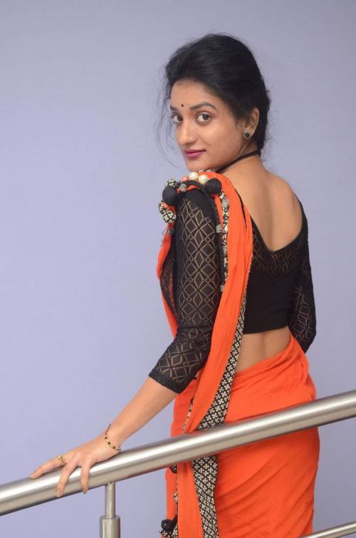Janani at Lakshmi Devi Samarpinchu Nede Chudandi Platinum Disc Function 8