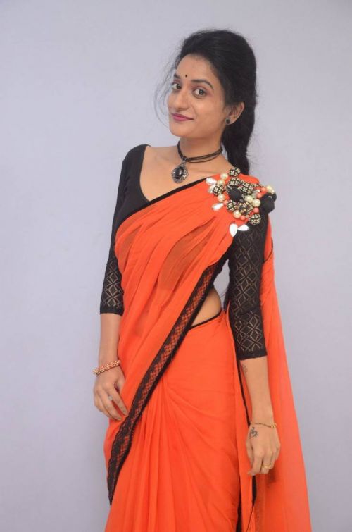 Janani at Lakshmi Devi Samarpinchu Nede Chudandi Platinum Disc Function 10