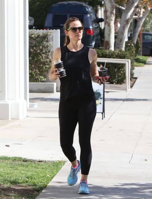 Jennifer Garner Stills Out and About in Los Angeles 17