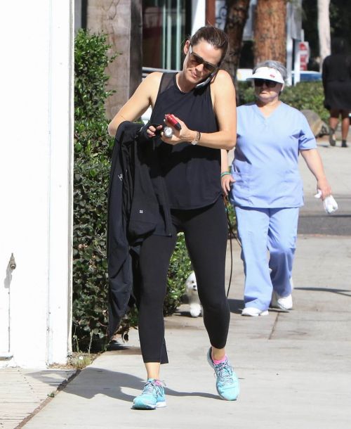 Jennifer Garner Stills Out and About in Los Angeles 7