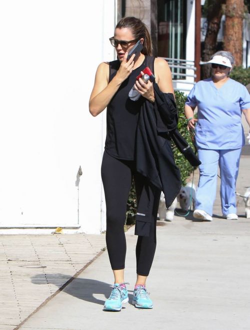 Jennifer Garner Stills Out and About in Los Angeles 9