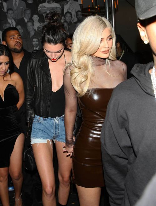 Kendall Jenner and Kylie Jenner at Catch Restaurant in West Hollywood 4
