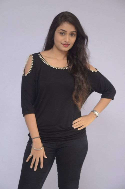 Kiran Chetwani at Lakshmi Devi Samarpinchu Nede Chudandi Disc Function 1