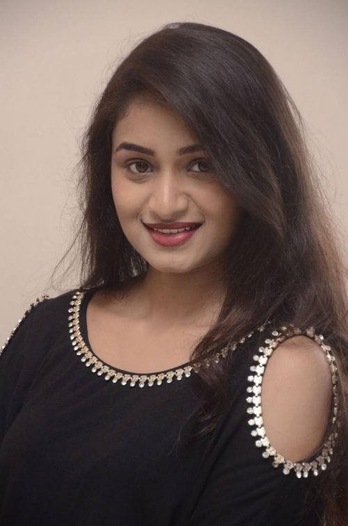 Kiran Chetwani at Lakshmi Devi Samarpinchu Nede Chudandi Disc Function 10