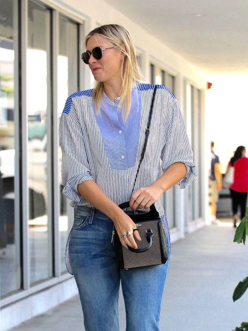 Maria Sharapova Out and About in Los Angeles 9