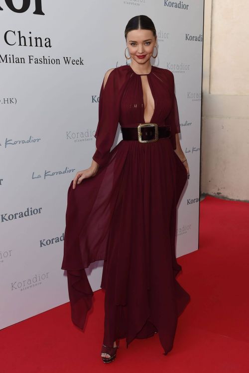 Miranda Kerr Stills Leaves Koradior Fashion Show in Milan 13