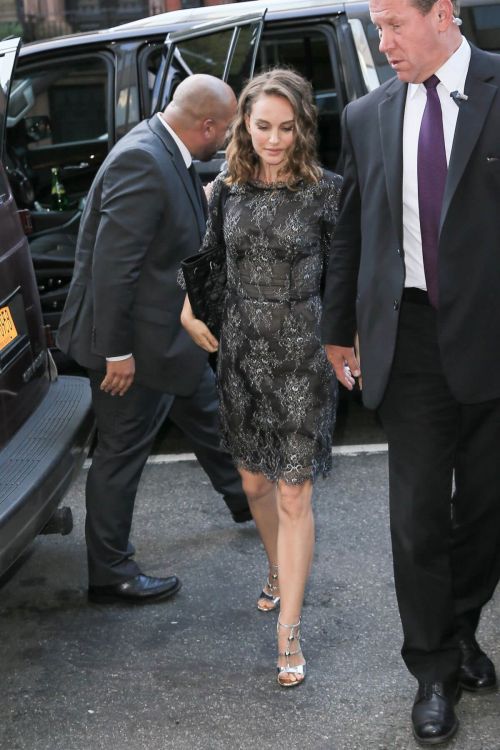 Natalie Portman arrives at a Studio in New York 1