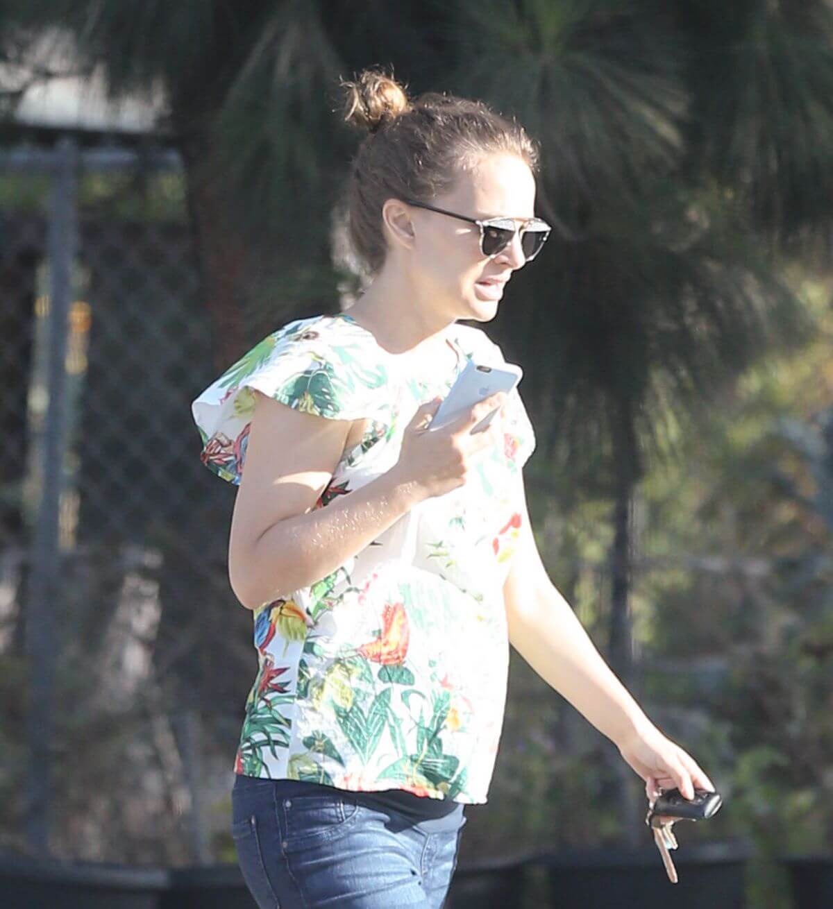 Natalie Portman Stills Out in Los Angeles 5