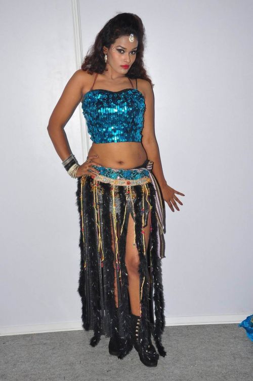 Nisha at Hyper Movie Trailer Launch Photos 1