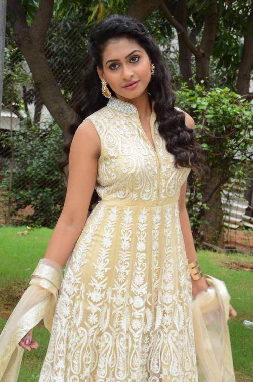 Nithya Naresh at Nandini Nursing Home First Look Launch 2