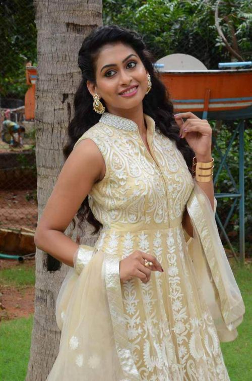 Nithya Naresh at Nandini Nursing Home First Look Launch 3