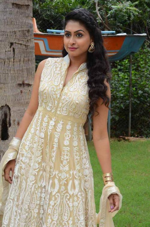 Nithya Naresh at Nandini Nursing Home First Look Launch 7