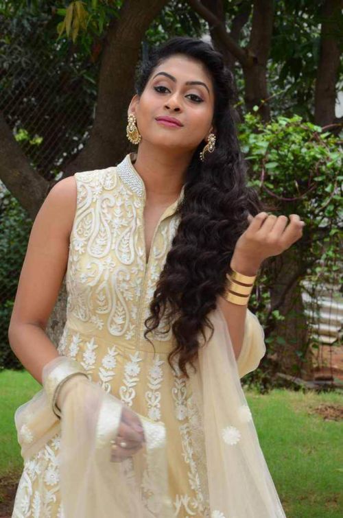 Nithya Naresh at Nandini Nursing Home First Look Launch 13