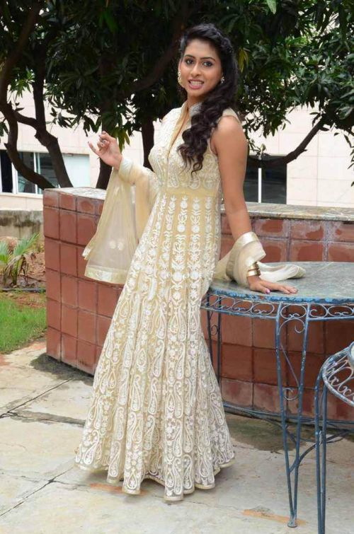 Nithya Naresh at Nandini Nursing Home First Look Launch 15