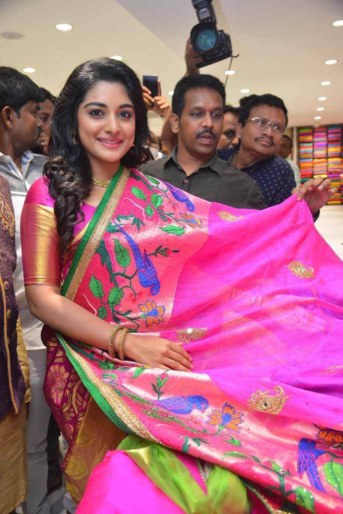 Niveda Thomas at Kalamandir 25 Store Launch Photos