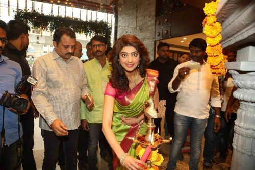 Pranitha Subhash at VRK Silks Kukatpally Showroom Inauguration Photos 1
