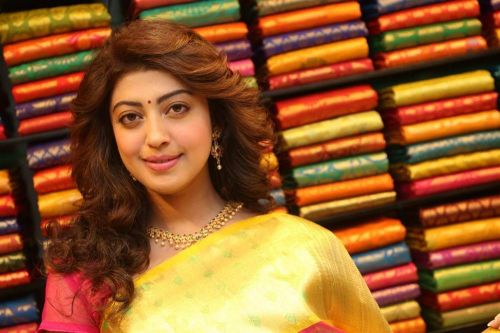 Pranitha Subhash at VRK Silks Kukatpally Showroom Inauguration Photos 12