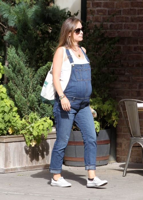 Pregnant Olivia Wilde Stills Out and About in New York 2