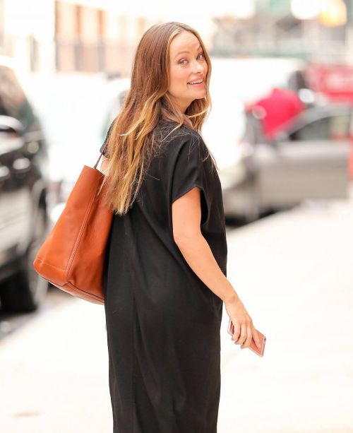 Pregnant Olivia Wilde Stills Out in New York 4