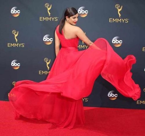Priyanka Chopra at Emmy Awards 2016 Photos 4