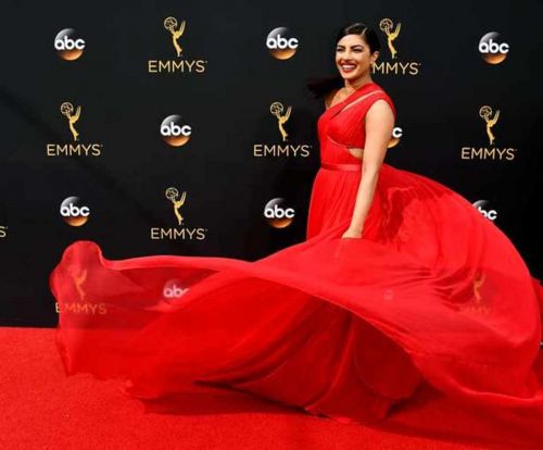 Priyanka Chopra at Emmy Awards 2016 Photos 2