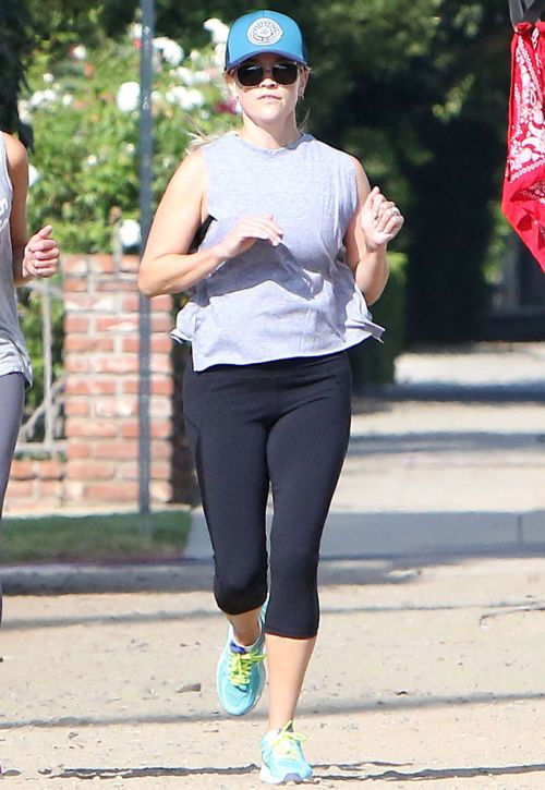 Reese Witherspoon Out and About in Brentwood 5