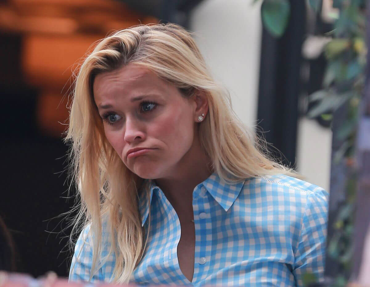 Reese Witherspoon Out for Lunch in Los Angeles