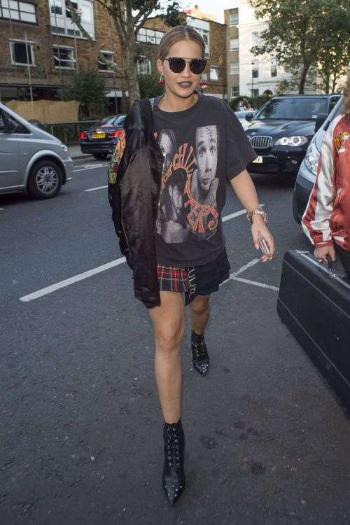 Rita Ora Leaves Grove Recording Studios in London Photos 30