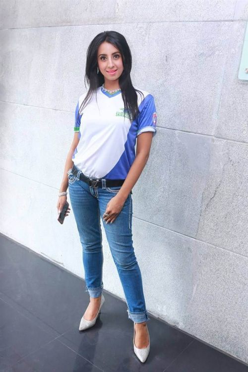 Sanjjanaa Galrani at CBL Telugu Thunders Team Jersey Launch 3