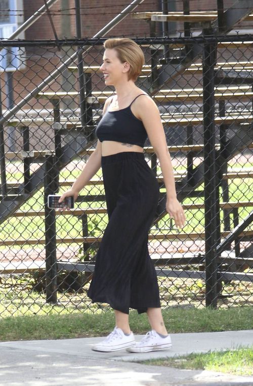 Scarlett Johansson Stills Out in New York 3